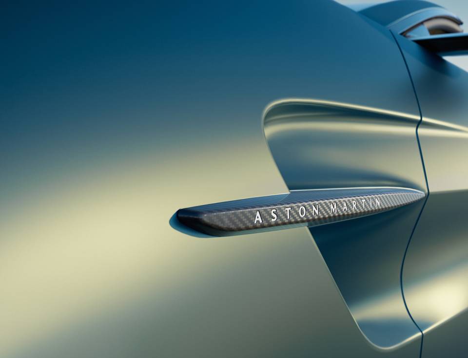 Jak dbać o lakier samochodu luksusowego?